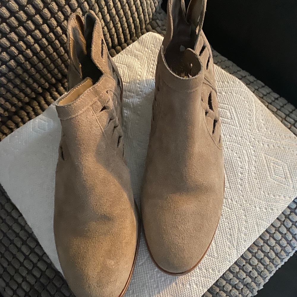 Vince Camuto shoes🌸🌺